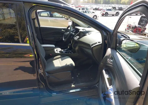 2017 Ford Escape Se из США, поврежденный, VIN 1FMCU9GD9HUD27849